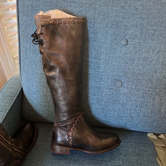 Bedstu Women’s Tall Leather Boots with Laces in Back.  Size 8.  Never worn. - Picture 5 of 9